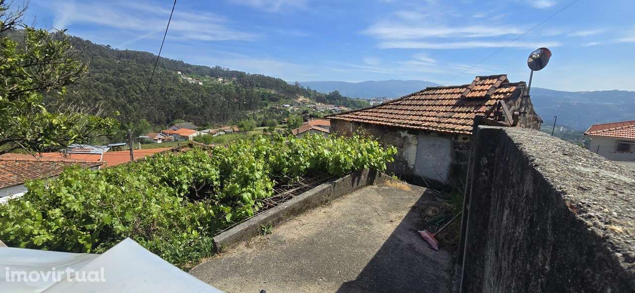 Duas moradias para reabilitar no lugar de Laurentim, Sande - Grande imagem: 2/14