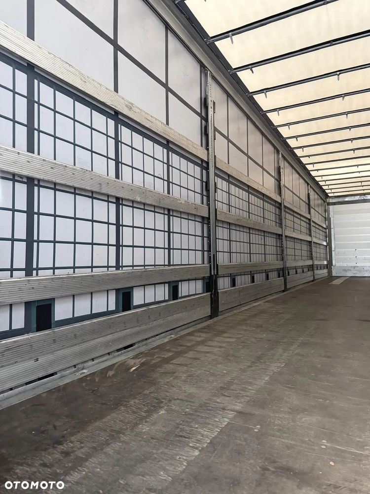 Schmitz Cargobull SCS MB Varios - koła 385/55 R22,5 - 12