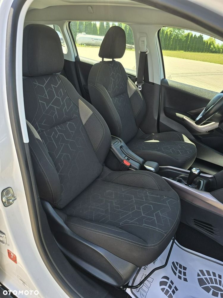Peugeot 2008 - 23