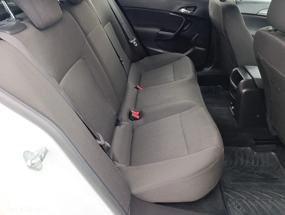 Opel Insignia - 9