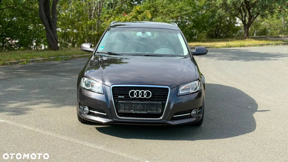 Audi A3 Sportback 2.0 TDI DPF quattro Ambiente - 9
