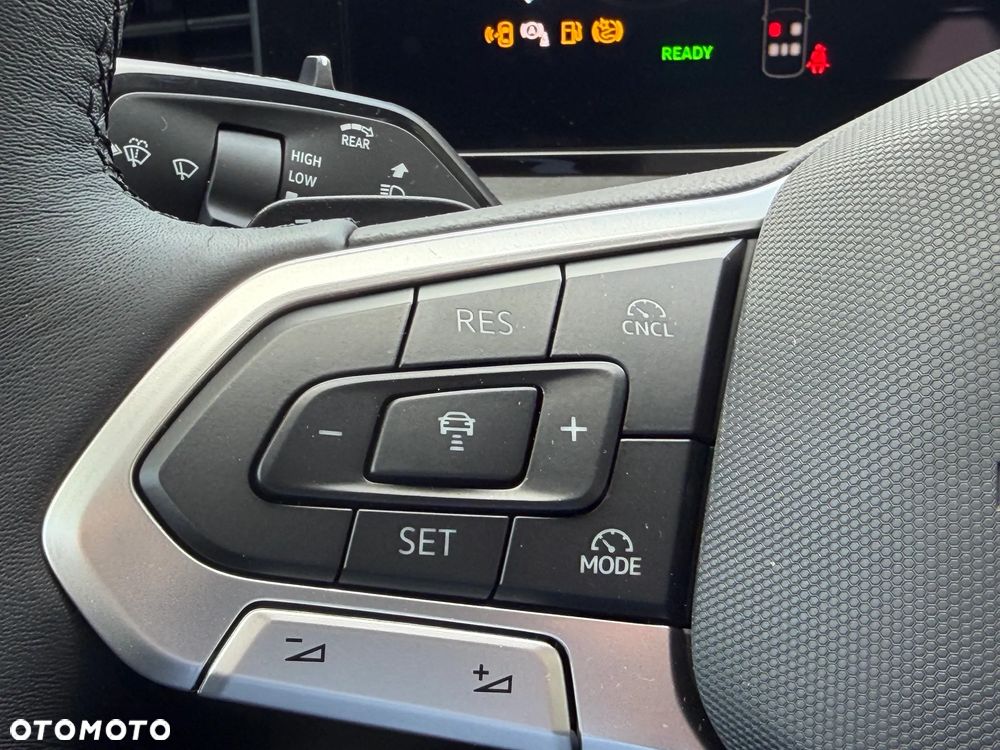 Volkswagen T-Roc 1.5 eTSI Life DSG - 17