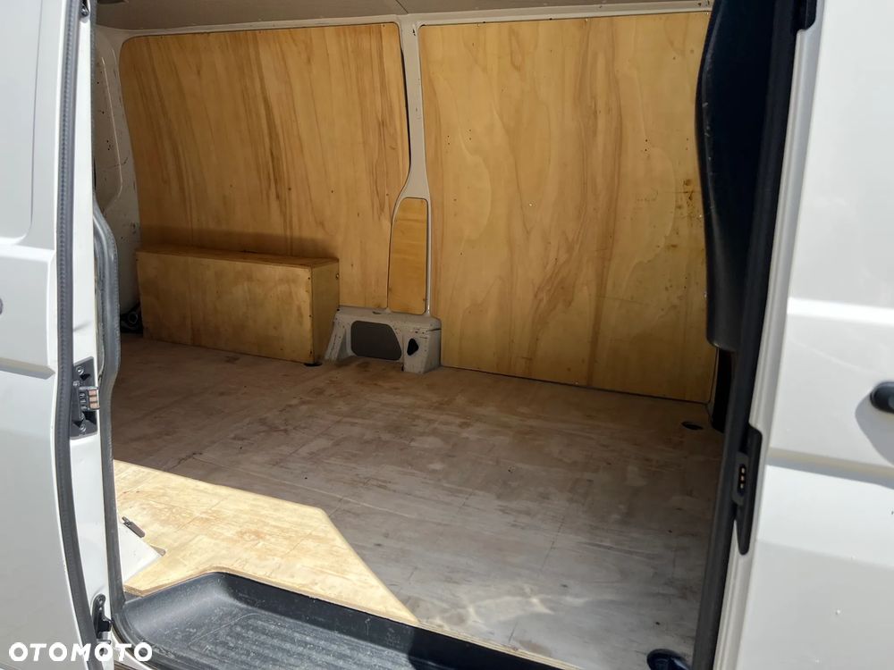 Volkswagen TRANSPORTER - 12
