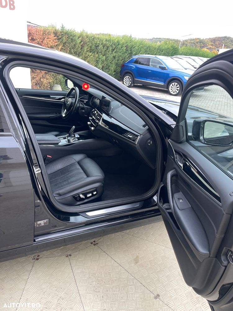 BMW Seria 5 520d xDrive AT - 19