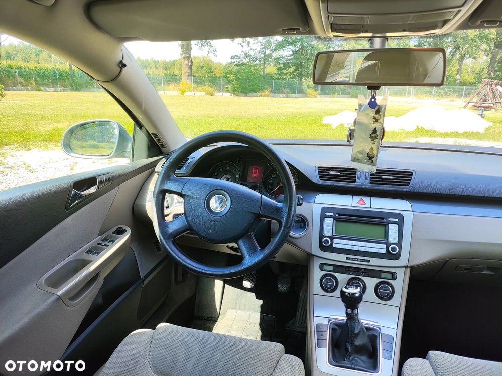 Volkswagen Passat 2.0 FSI Comfortline - 9