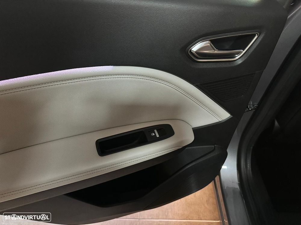 Renault Captur 1.6 E-Tech Plug-In Initiale Paris - 38