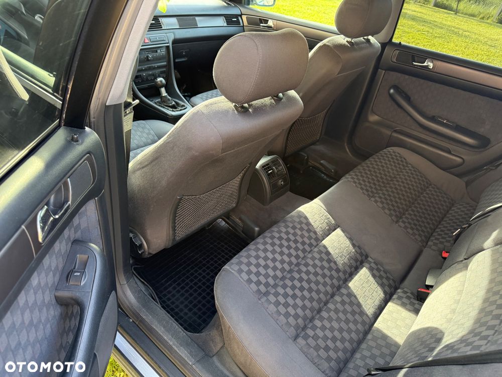 Audi A6 Avant 2.4 - 8