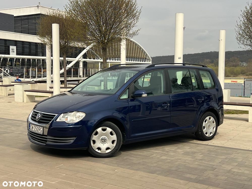 Volkswagen Touran 1.9 TDI DPF BlueMot Highline - 2