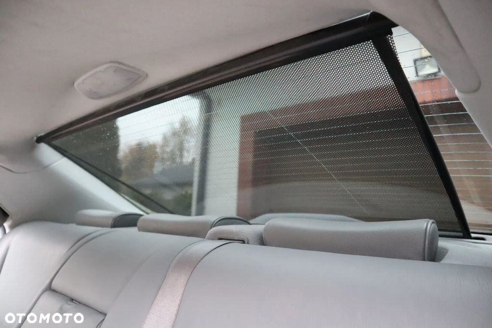 Mercedes-Benz Klasa E 320 Elegance - 22