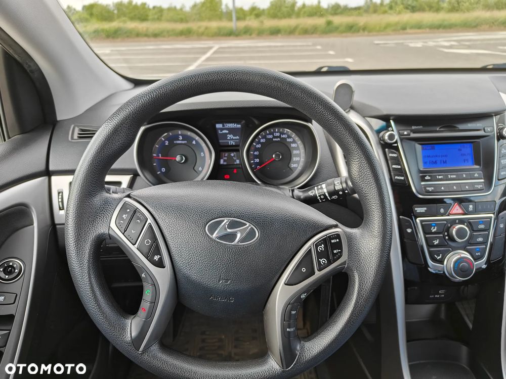 Hyundai i30 1.4 CRDi Classic + - 9