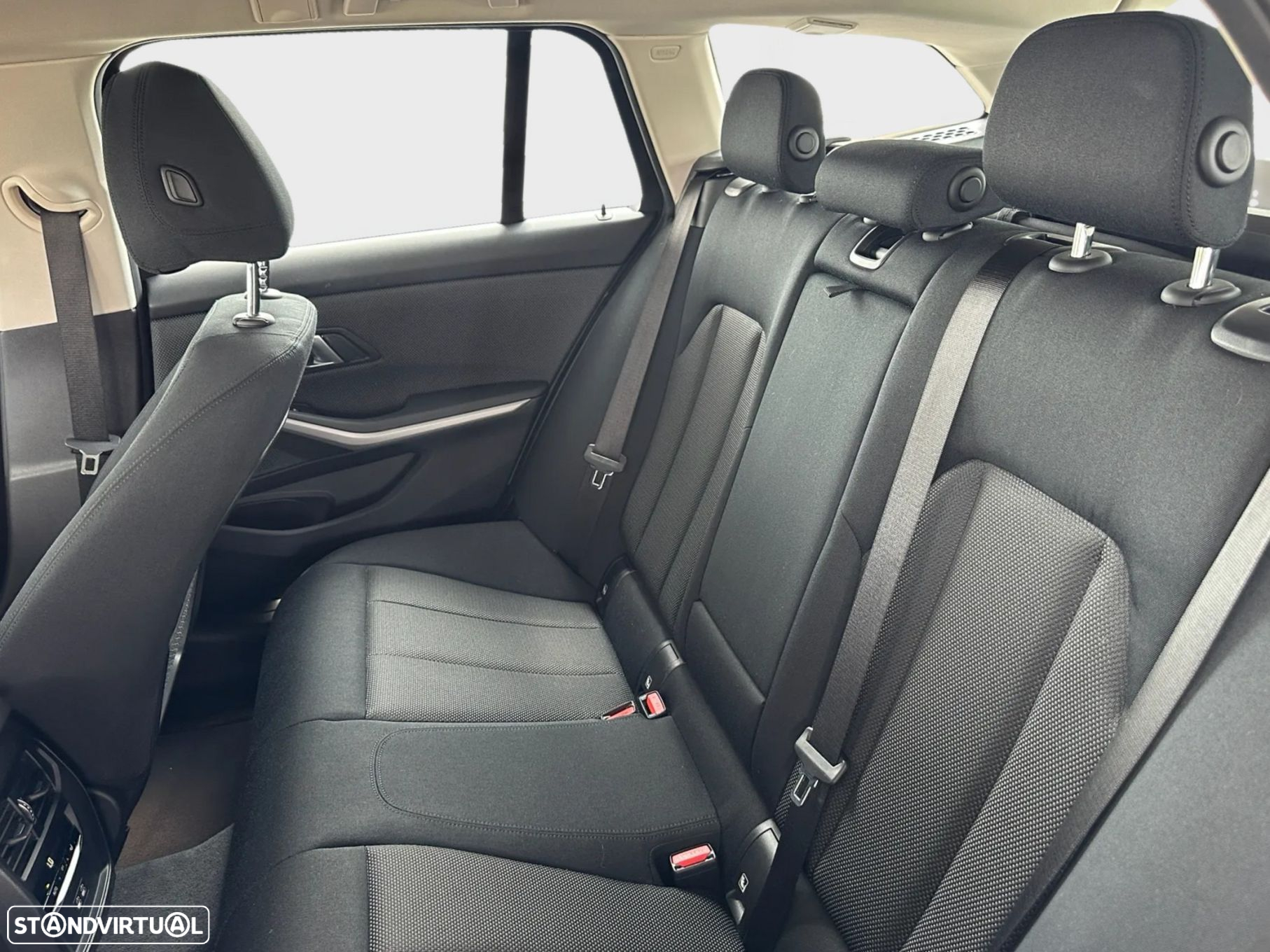 BMW 320 d Touring Auto - 19