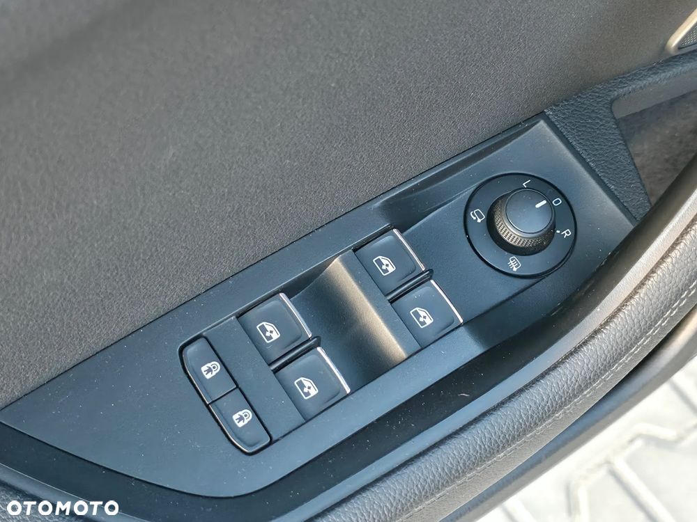 Skoda Superb 2.0 TDI SCR 4x4 L&K DSG - 16
