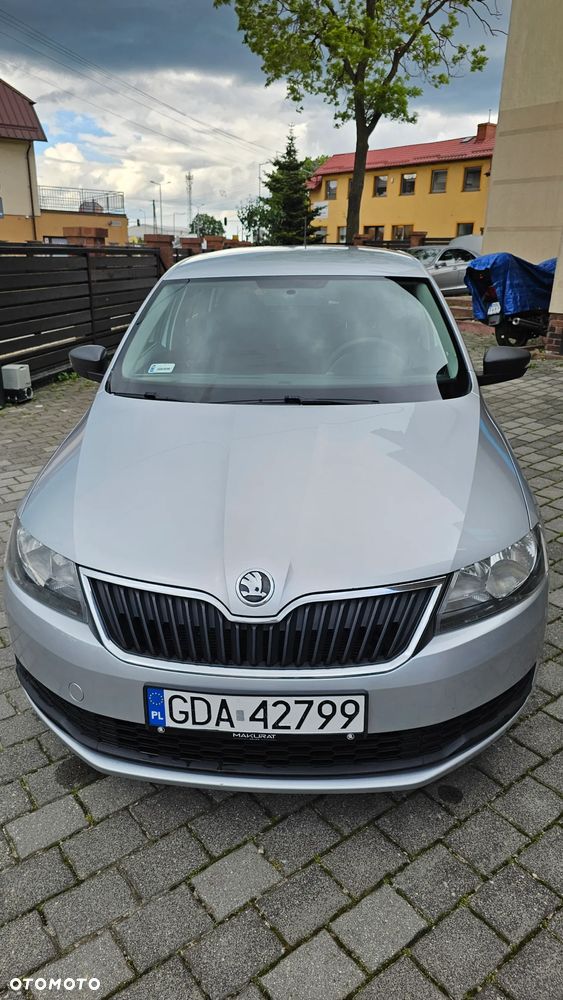 Skoda RAPID - 12