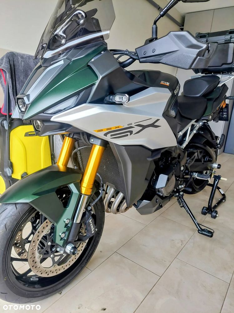 Suzuki GSX 1000 - 9