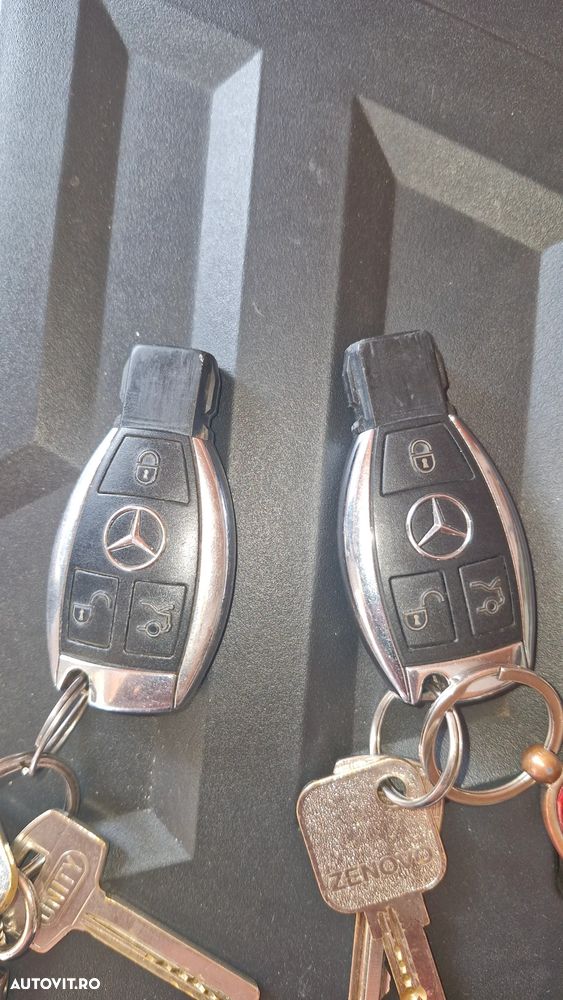 Mercedes-Benz C - 33