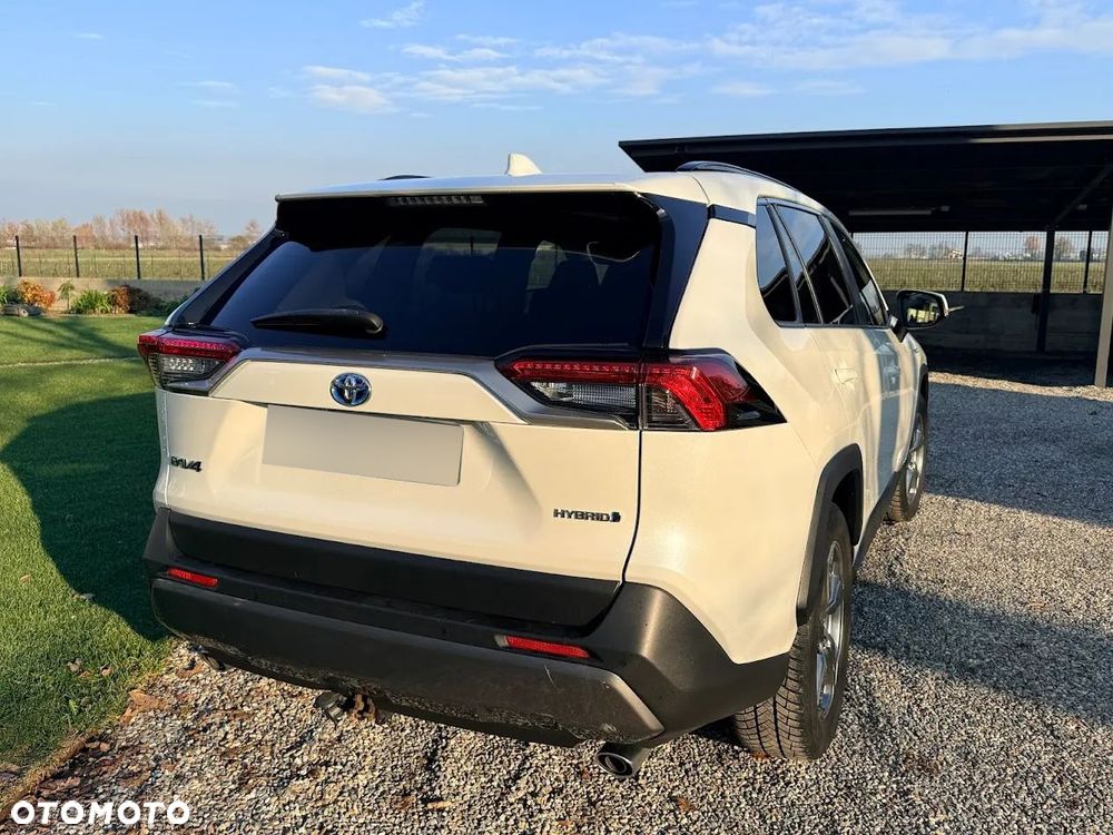 Toyota RAV4 - 11