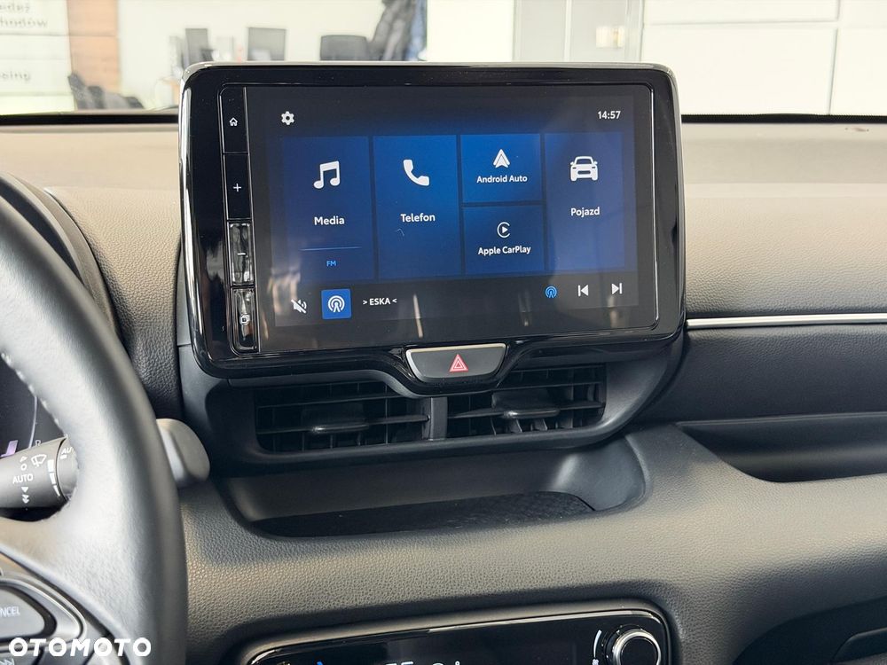 Toyota Yaris Hybrid 1.5 Style - 18