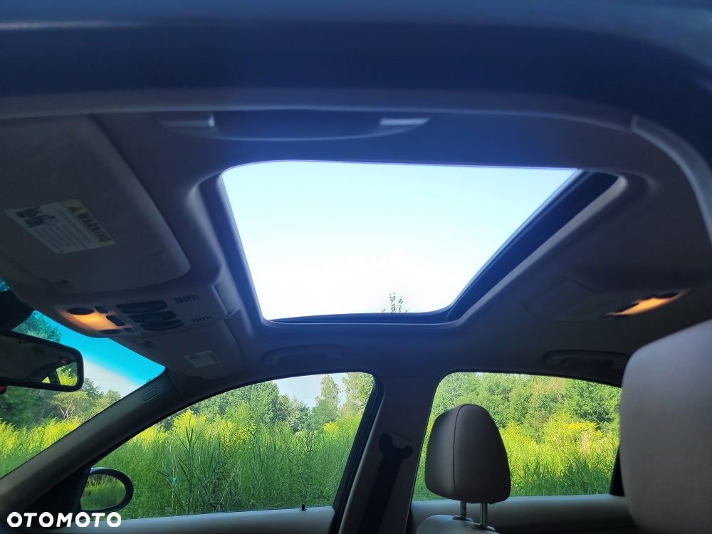 BMW Seria 3 325i - 13