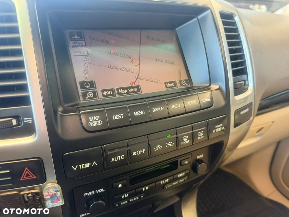 Toyota Land Cruiser - 15