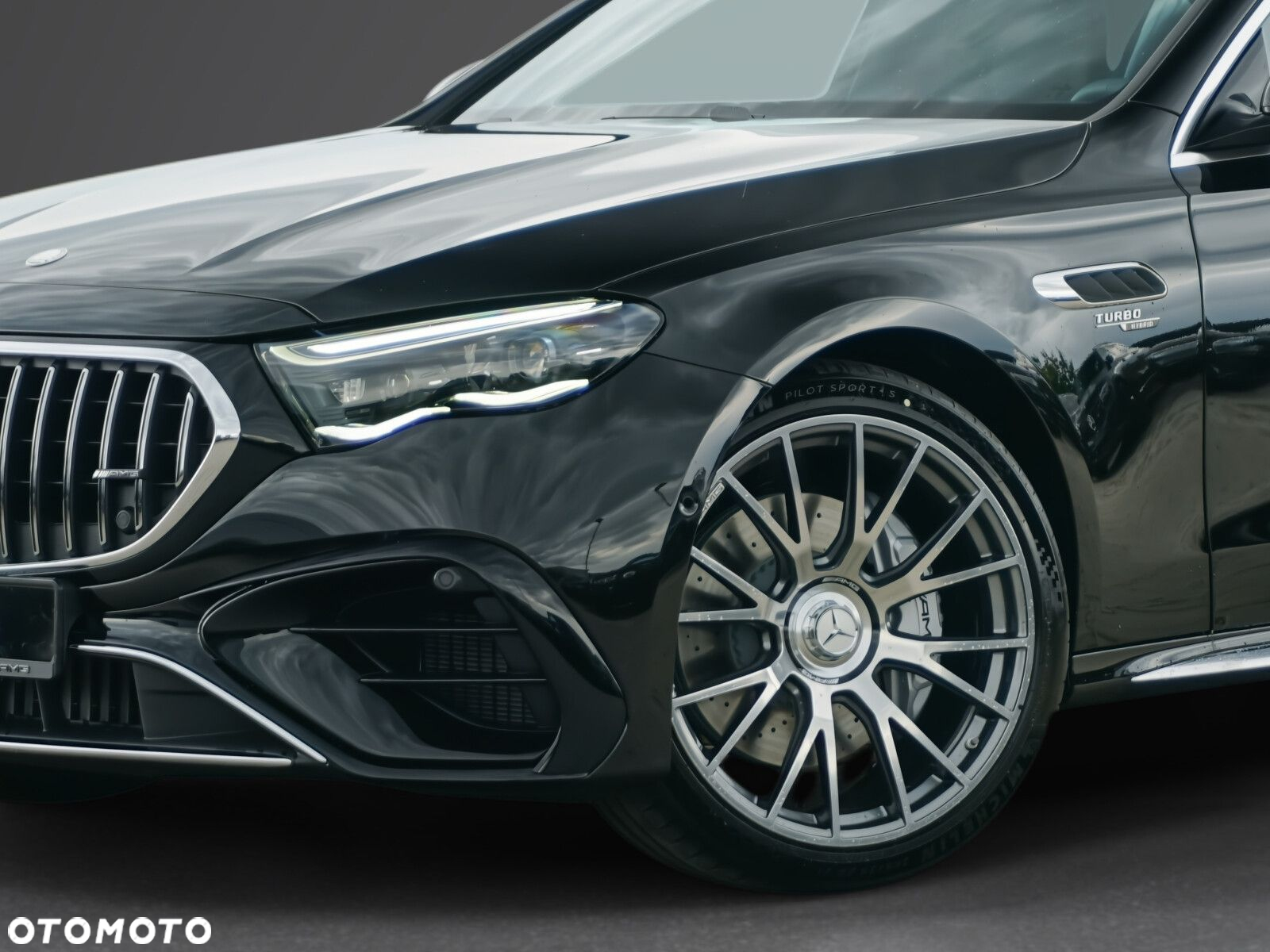 Mercedes-Benz Klasa E AMG 53 PHEV 4Matic+ 9G-Tronic TCT - 12