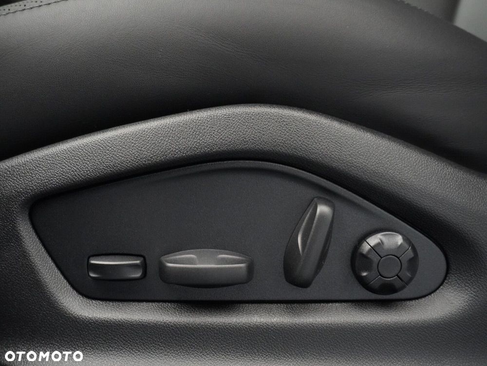 Porsche Cayenne Black Edition - 24