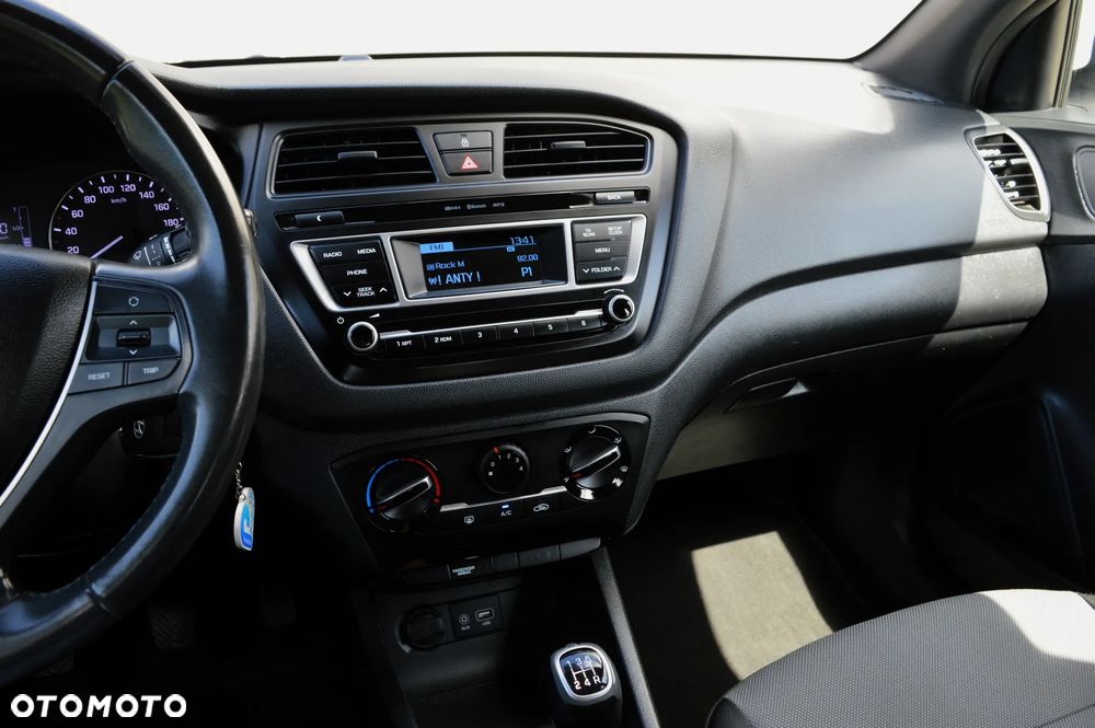 Hyundai i20 1.2 BlueDrive Classic + - 15