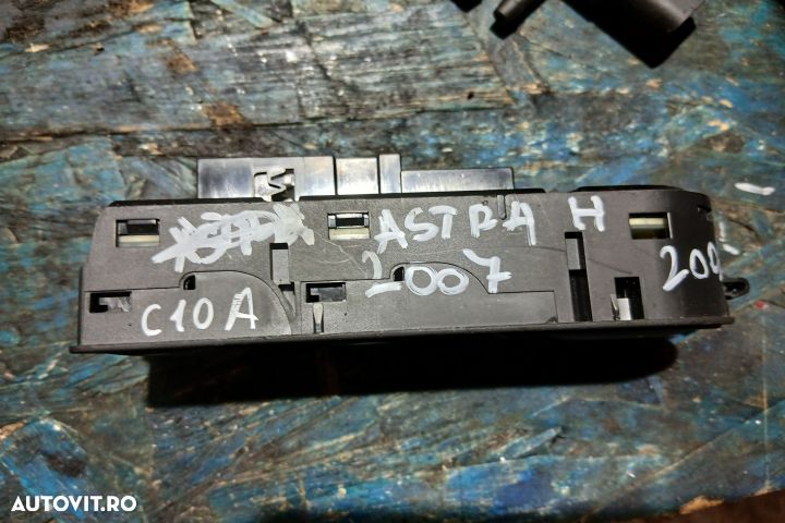 Butoane geam sofer 13228699 13228699 Opel Astra H [2004 - 2007] wagon - 1