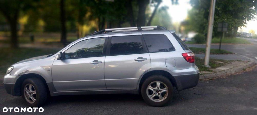 Mitsubishi Outlander - 6