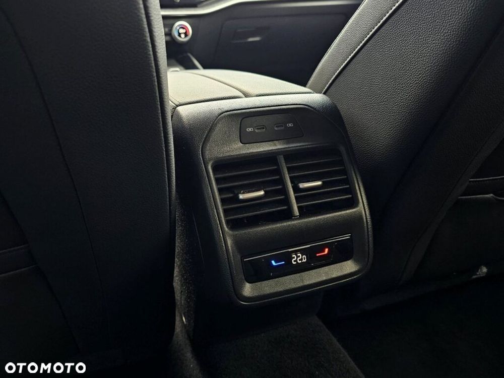 Skoda Superb 2.0 TDI SCR Selection DSG - 39
