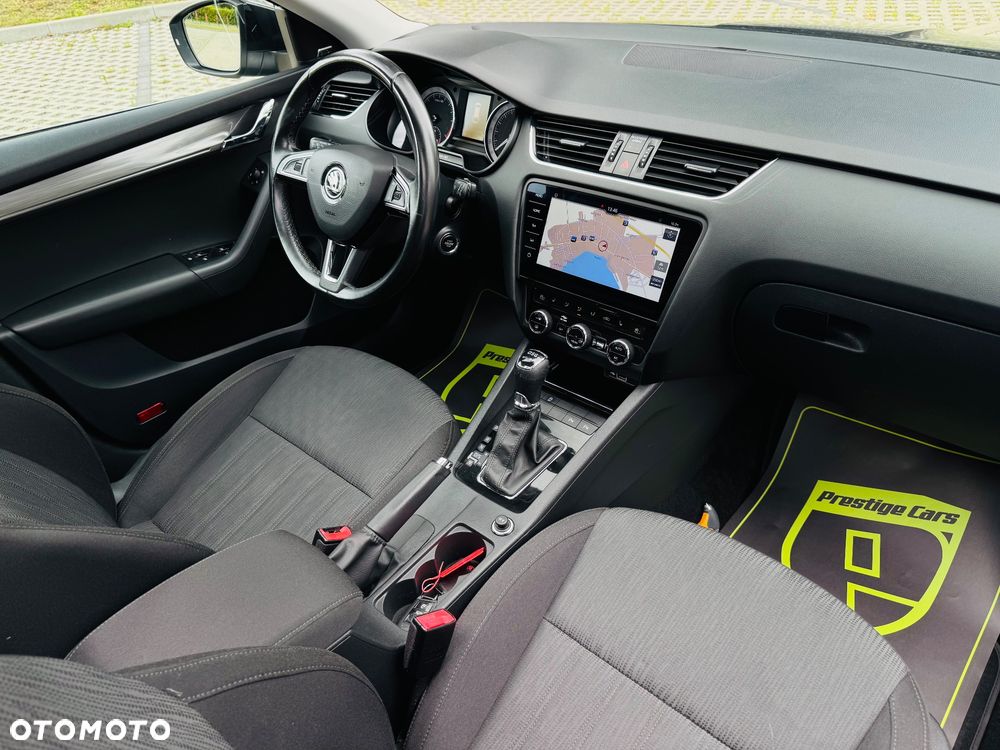 Skoda Octavia 1.6 TDI DSG Premium Edition - 31