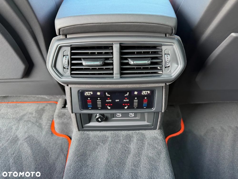 Lamborghini Urus - 32