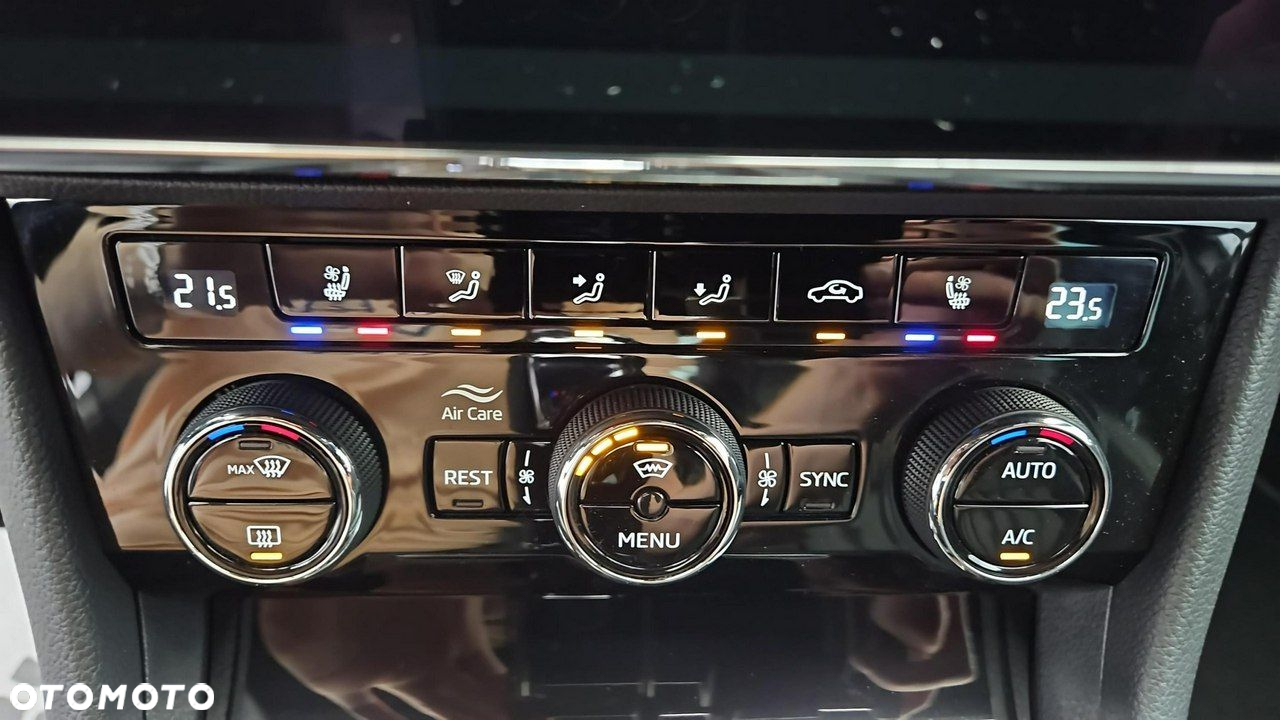 Skoda Superb 2.0 TDI SCR L&K DSG - 19