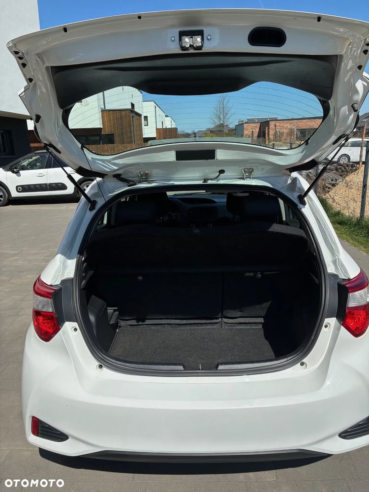 Toyota Yaris Hybrid 100 Active EU6 - 6