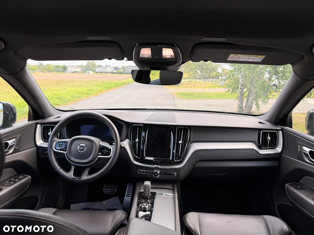 Volvo XC 60 B4 D R-Design - 16