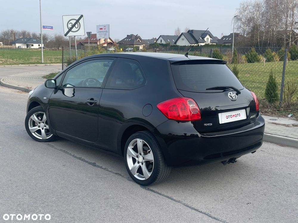 Toyota Auris 1.6 VVT-i Team - 17