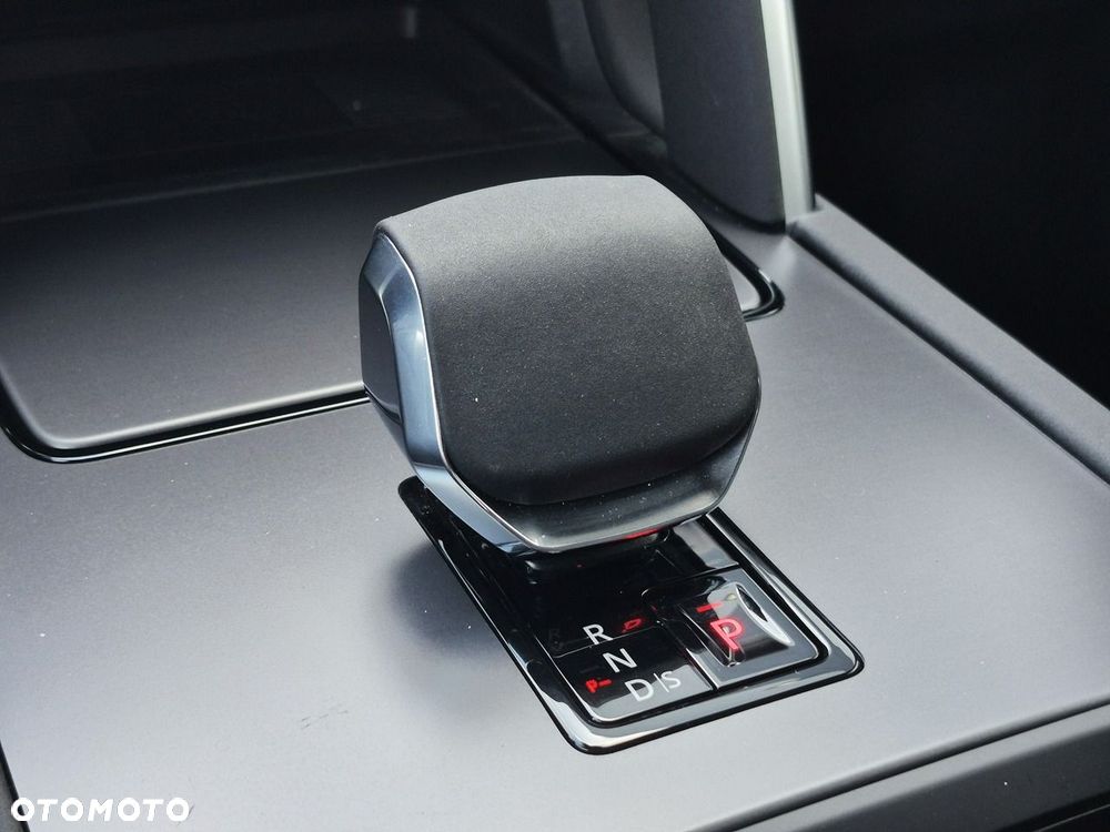 Land Rover Discovery Sport - 35