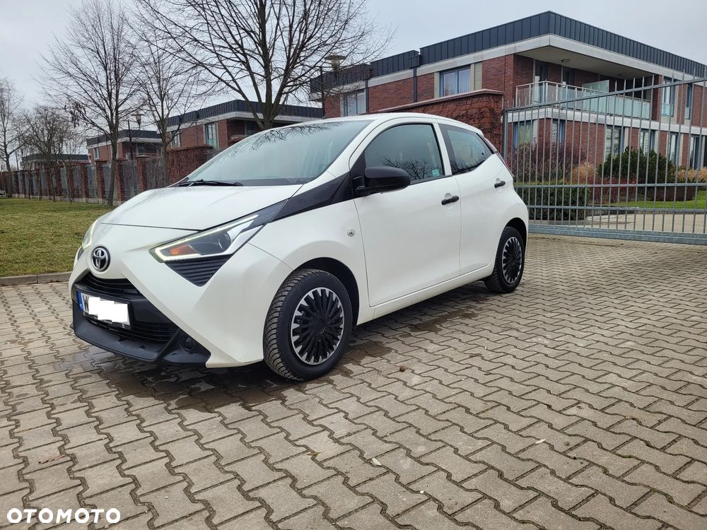 Toyota Aygo x-trend - 12