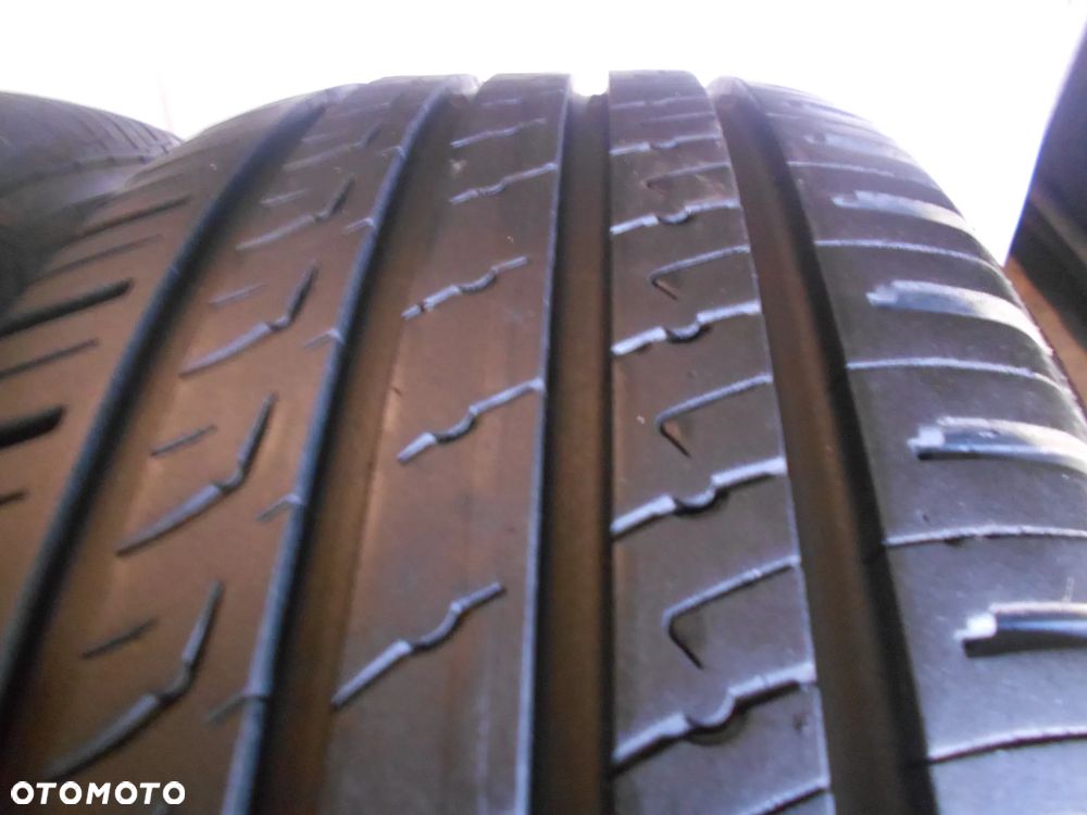 OPONY 215/50R18 BARUM BRAVURIS 5HM XL DOT 0620 8MM - 4