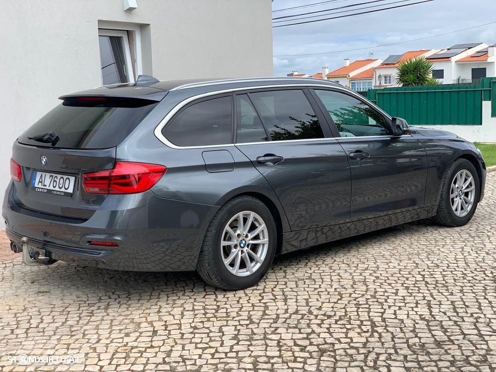 BMW 320 d Aut. Efficient Dynamics Edition Sport Line - 2