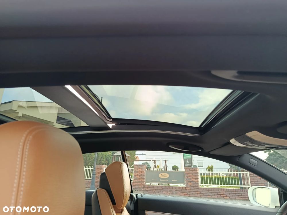 Mercedes-Benz Klasa E - 23