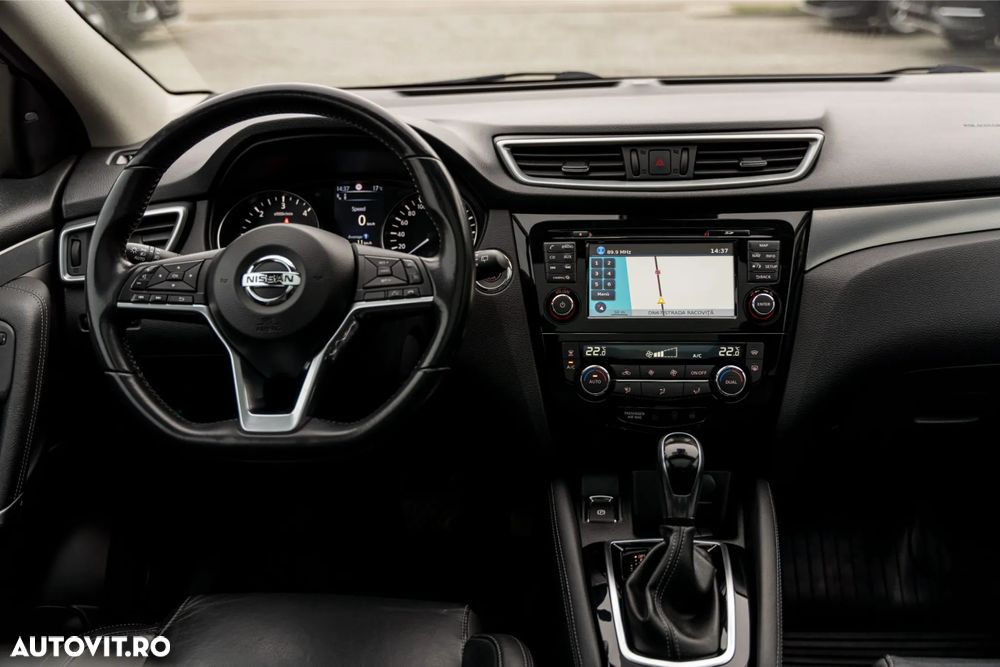 Nissan Qashqai 1.6 DCI Xtronic TEKNA+ - 19