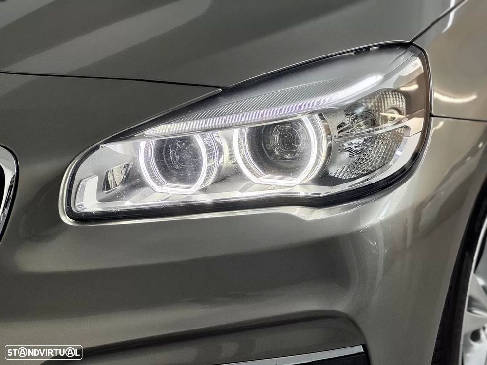 BMW 218 Active Tourer d Line Luxury - 20