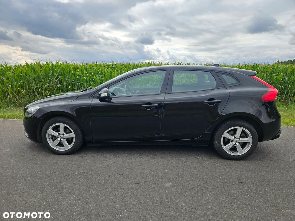 Volvo V40 D2 - 8