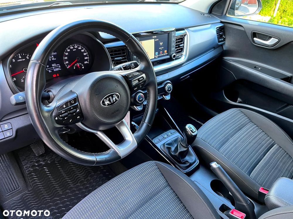 Kia Stonic 1.4 L - 6