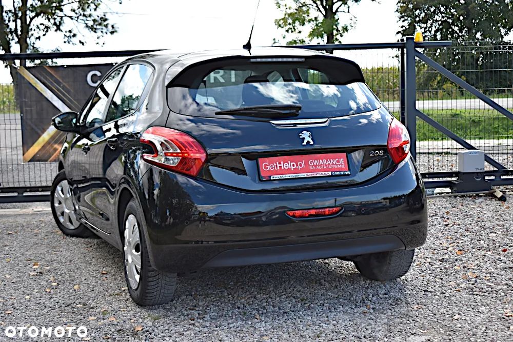 Peugeot 208 - 4