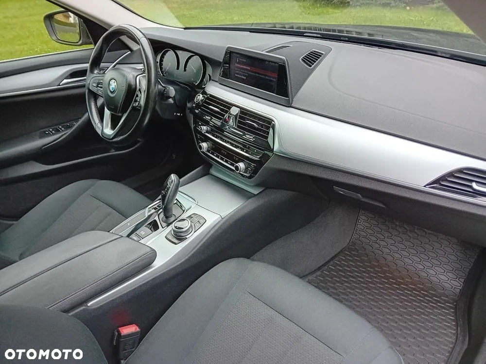 BMW Seria 5 520d Efficient Dynamics - 8