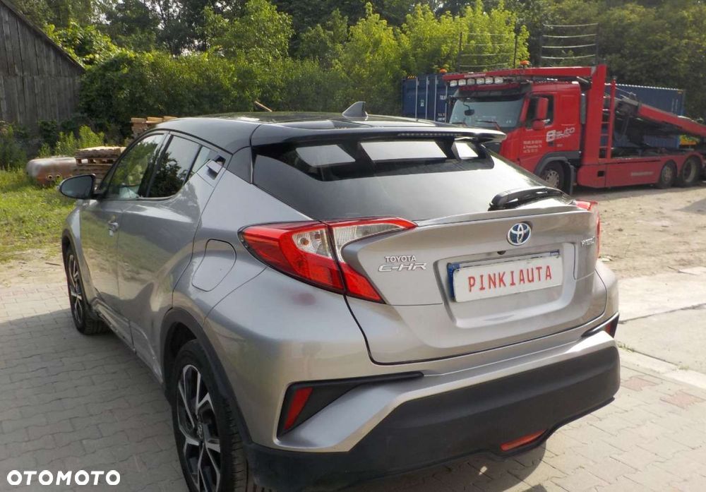 Toyota C-HR - 6
