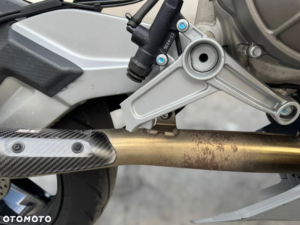 Aprilia Tuono - 6