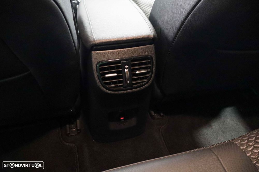 Kia XCeed 1.6 GDi PHEV Drive - 19