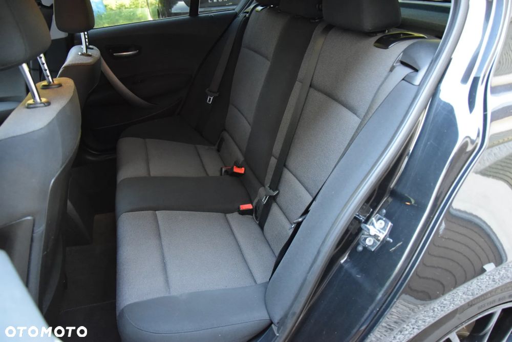BMW Seria 1 - 25